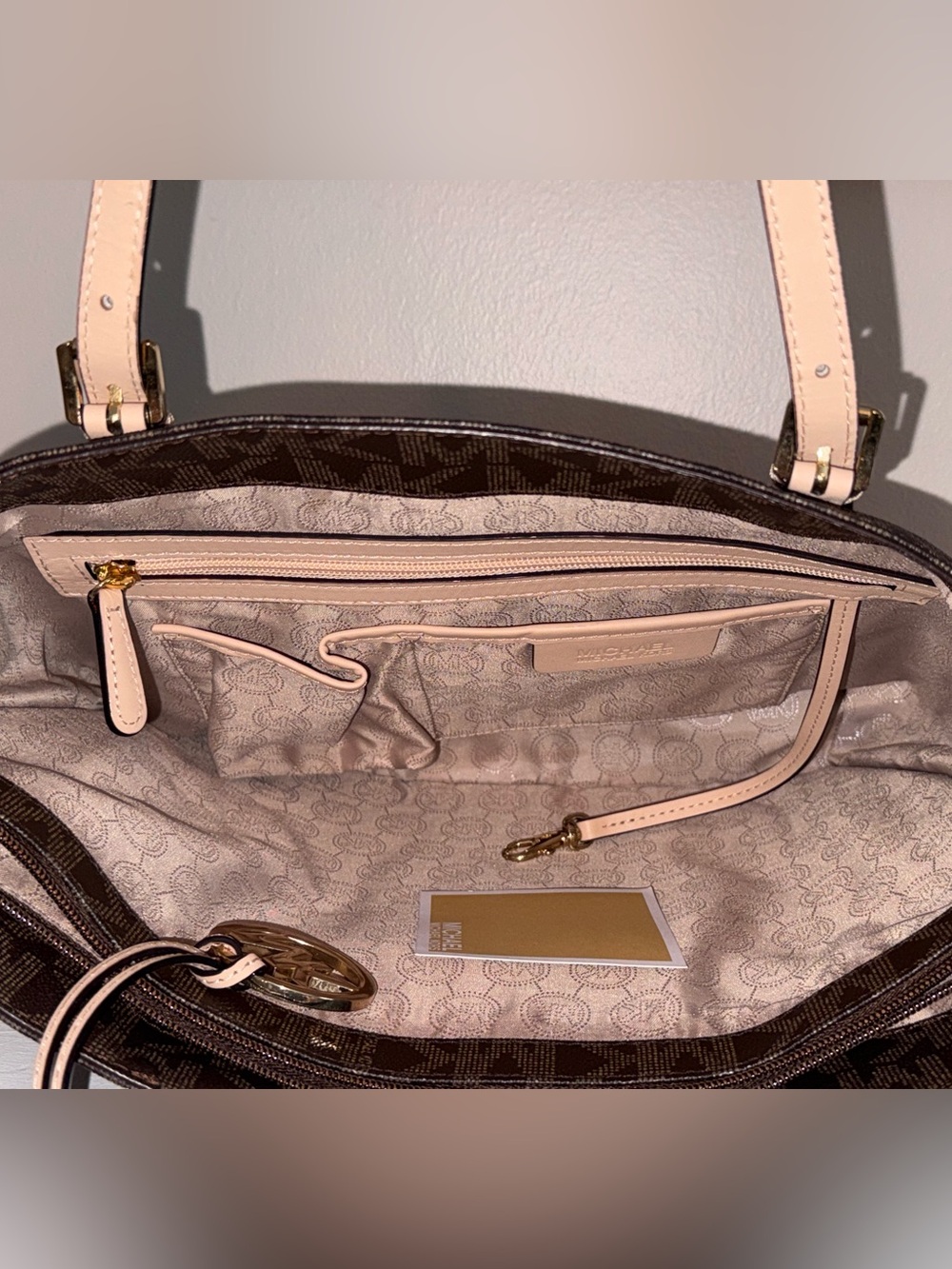 Michael Kors Brown Monogram Pebbles leather Jet Set Logo Large Pocket Tote Bag - Picture 6 of 9